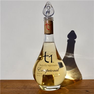 Tequila - T1 Uno Reposado Ultra Exceptional / 75cl / 40%