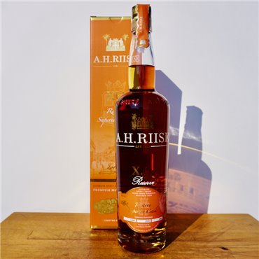 Rum - A.H. Riise XO Reserve Superior Cask / 70cl / 40%
