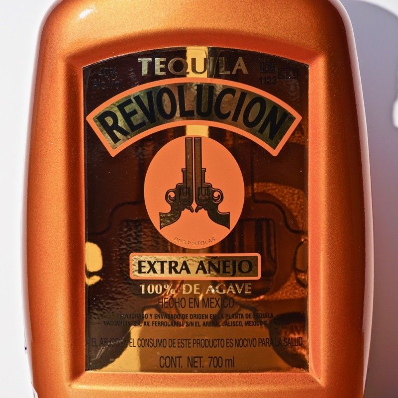 Tequila Revolucion Extra Anejo / 70cl / 40