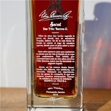Tequila - Sacral Anejo / 70cl / 38%