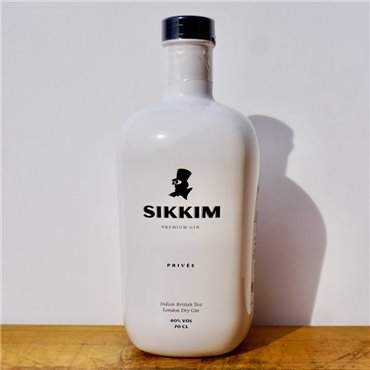 Gin - Sikkim Privee London Dry Gin / 70cl / 40%