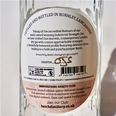 Gin - Batch Innovation Next Generation Gin / 70cl / 37.5%