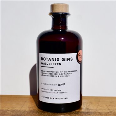 Gin - Botanix Waldbeeren / 50cl / 40%