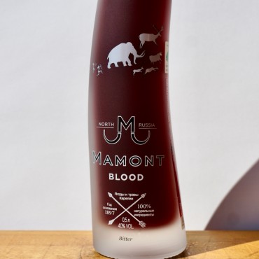 Liqueur - Mamont Blood Berries & Herbs Bitter / 50cl / 40%