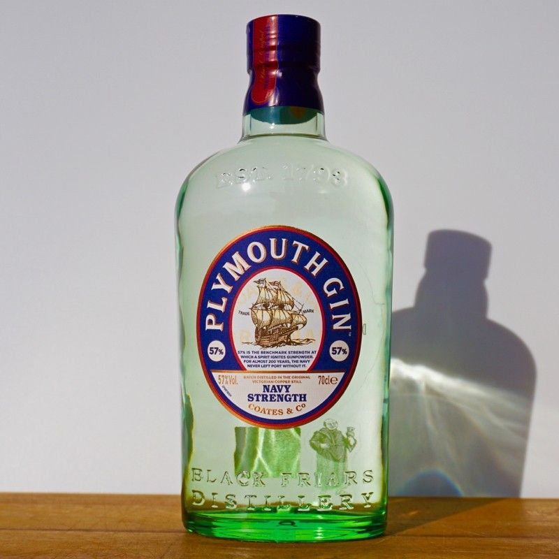 Gin - Plymouth Navy Strength / 70cl / 57% Gin 56,00 CHF