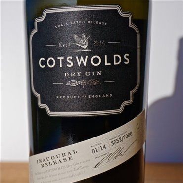 Gin - Cotswolds Dry Gin / 70cl / 46% Gin 54,00 CHF