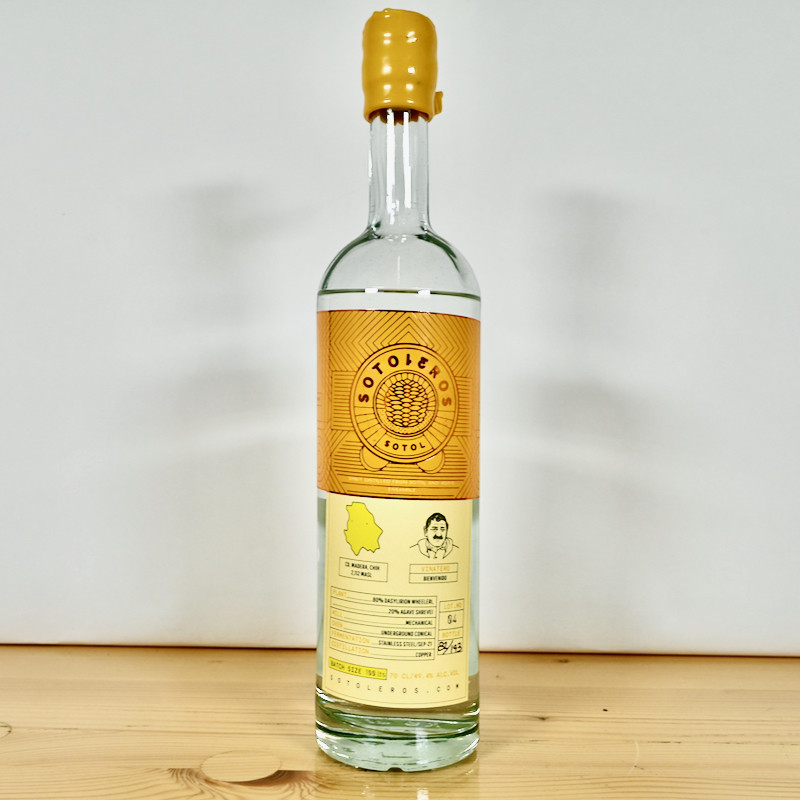 Sotoleros Bienvenido Lot 4 Ensamble Destilado de Agave y Sotol, 70 cl, 49.4 % vol.