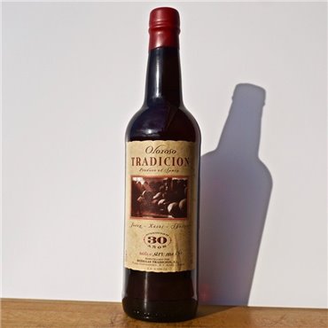 Sherry - Tradicion Oloroso 30 Years / 75cl / 20% Sherry 79,00 CHF