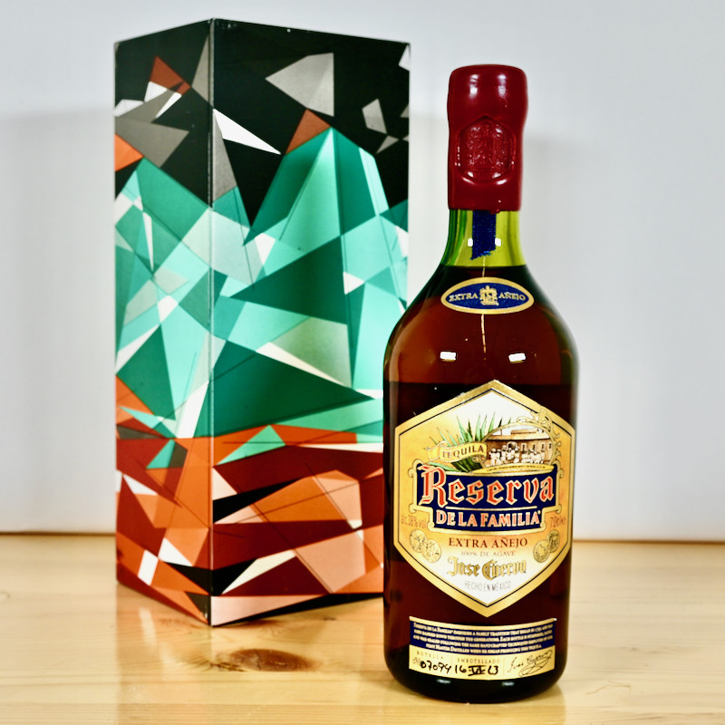 Jose Cuervo Reserva de la Familia Extra Añejo 2023 Tequila, 70 cl, 38 % vol.