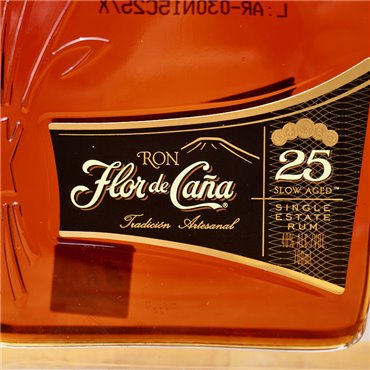Rum - Flor de Cana Centenario 25 Years / 70cl / 40%