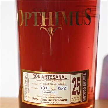 Rum - Opthimus 25 Years Solera / 70cl / 38% Rum 99,00 CHF