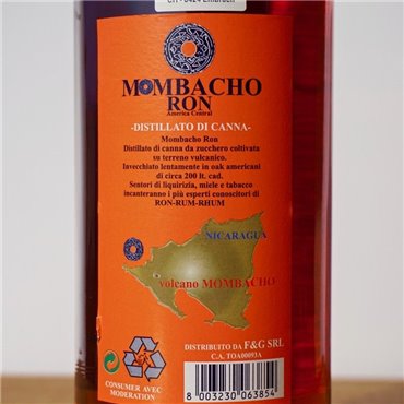 Rum - Mombacho 12 Years / 70cl / 40% Rum 58,00 CHF
