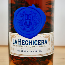 La Hechicera Ron Extra Anejo de Colombia Reserva Familiar / 70cl / 40%