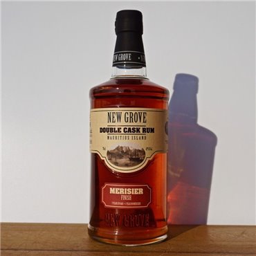 Rum - New Grove Double Cask Merisier Finish / 70cl / 47% Rum 71,00 CHF