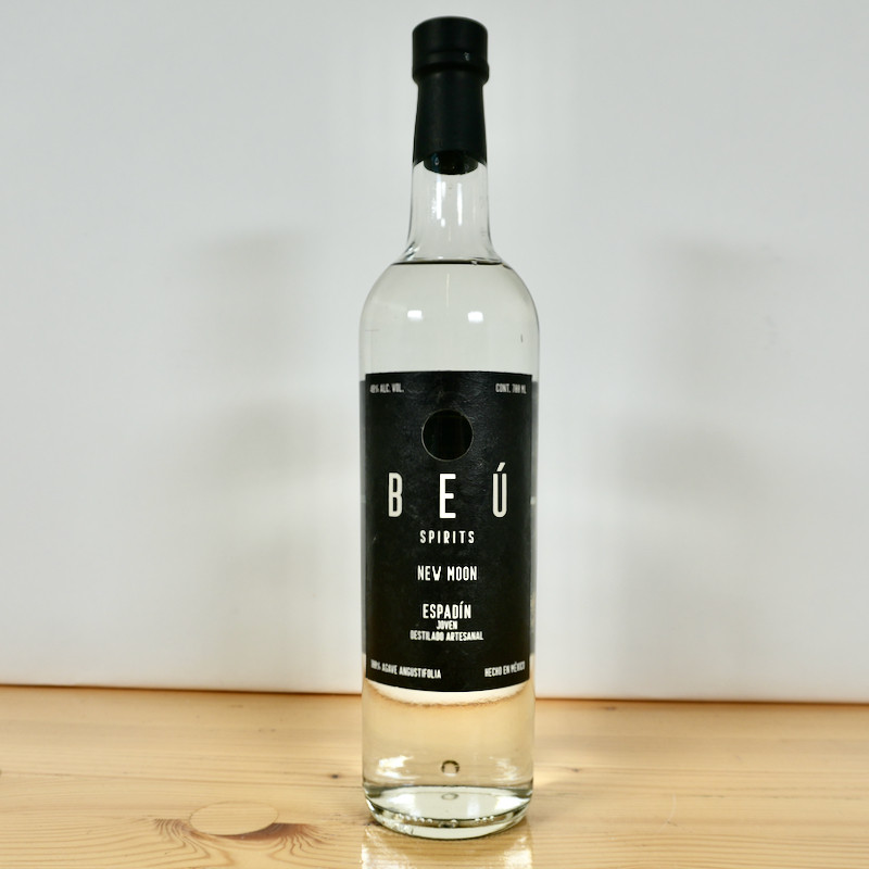 Beu New Moon Espadin Capon Destilado de Agave / 70cl / 48%