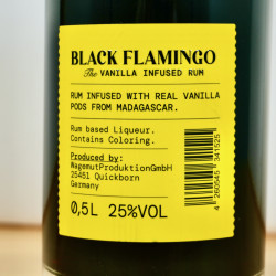 Wagemut Black Flamingo Vanilla, Rum based Liqueur, 50 cl, 25 % vol.