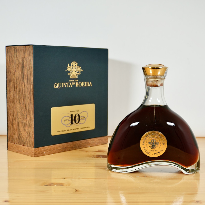 Porto Quinta da Boeira Decanter Special Edition 40 Years Old Tawny in Holzbox, 75 cl, 19.5 % vol.