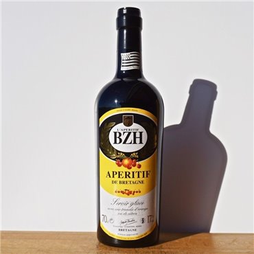 Liqueur - BZH Aperitif de Bretagne / 70cl / 17% Liqueur 40,00 CHF