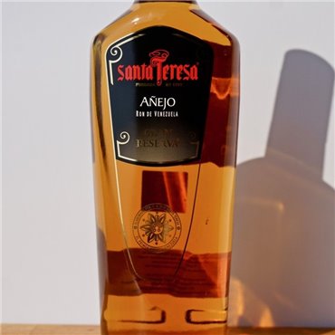 Rum - Santa Teresa Gran Reserva / 70cl / 40% Rum 38,00 CHF