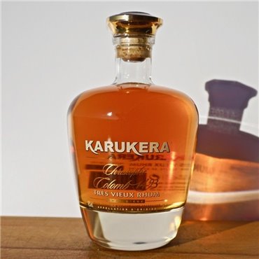Rum - Karukera Cuvée 1493 Hors d'Age / 70cl / 45% Rum 224,00 CHF