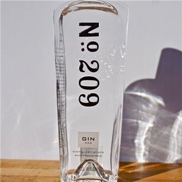 Gin - No. 209 / 70cl / 46% Gin 56,00 CHF