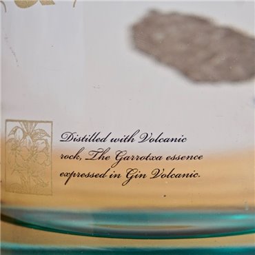 Gin - Volcanic / 70cl / 42% Gin 50,00 CHF