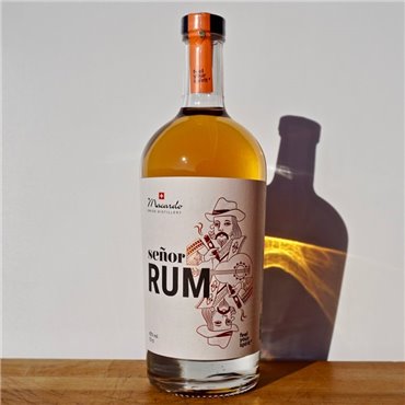 Rum - Macardo Senor Rum / 70cl / 42% Rum 64,00 CHF