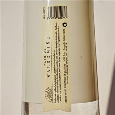 Liqueur - Valdomino Licor de Orujo / 70cl / 43% Liqueur 47,00 CHF
