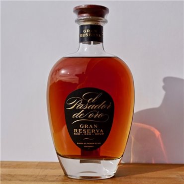 Rum - El Pasador de Oro Gran Reserva / 70cl / 40% Rum 75,00 CHF