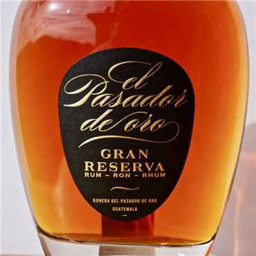 Rum - El Pasador de Oro Gran Reserva / 70cl / 40% Rum 75,00 CHF