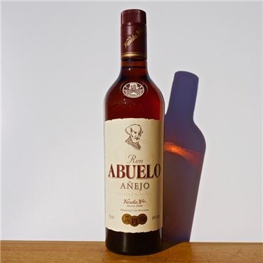 Rum - Abuelo Anejo / 70cl / 40% Rum 34,00 CHF