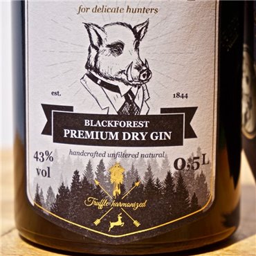 Gin - BOAR Blackforest Dry Gin / 50cl / 43% Gin 51,00 CHF