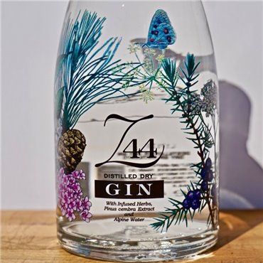 Gin - Z44 Distilled Dry Gin / 70cl / 44% Gin 69,00 CHF