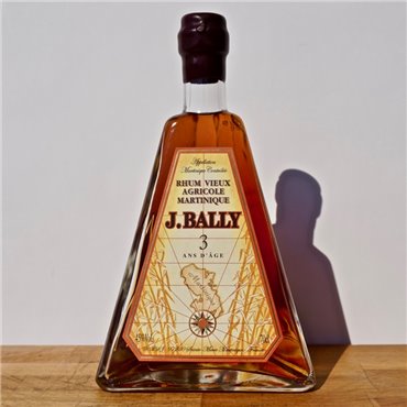 Rum - J.Bally 3 Years Pyramide / 70cl / 45% Rum 62,00 CHF