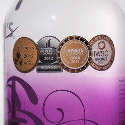 Gin - Tann's / 70cl / 40% Gin 42,00 CHF