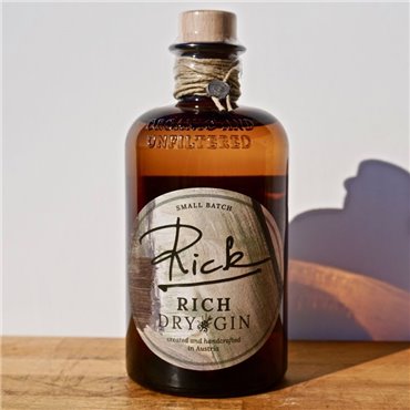 Gin - Rick Rich Dry Gin / 50cl / 43% Gin 52,00 CHF