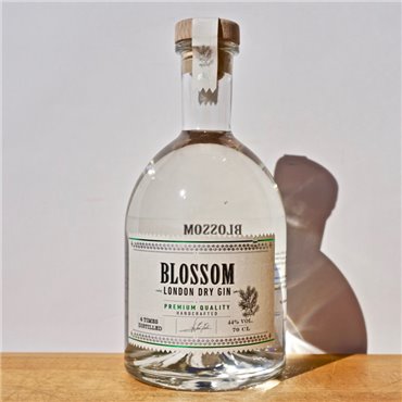 Gin - Blossom London Dry Gin / 70cl / 44%